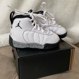 Toddler boy’s Air Jordan sneakers. Box not included